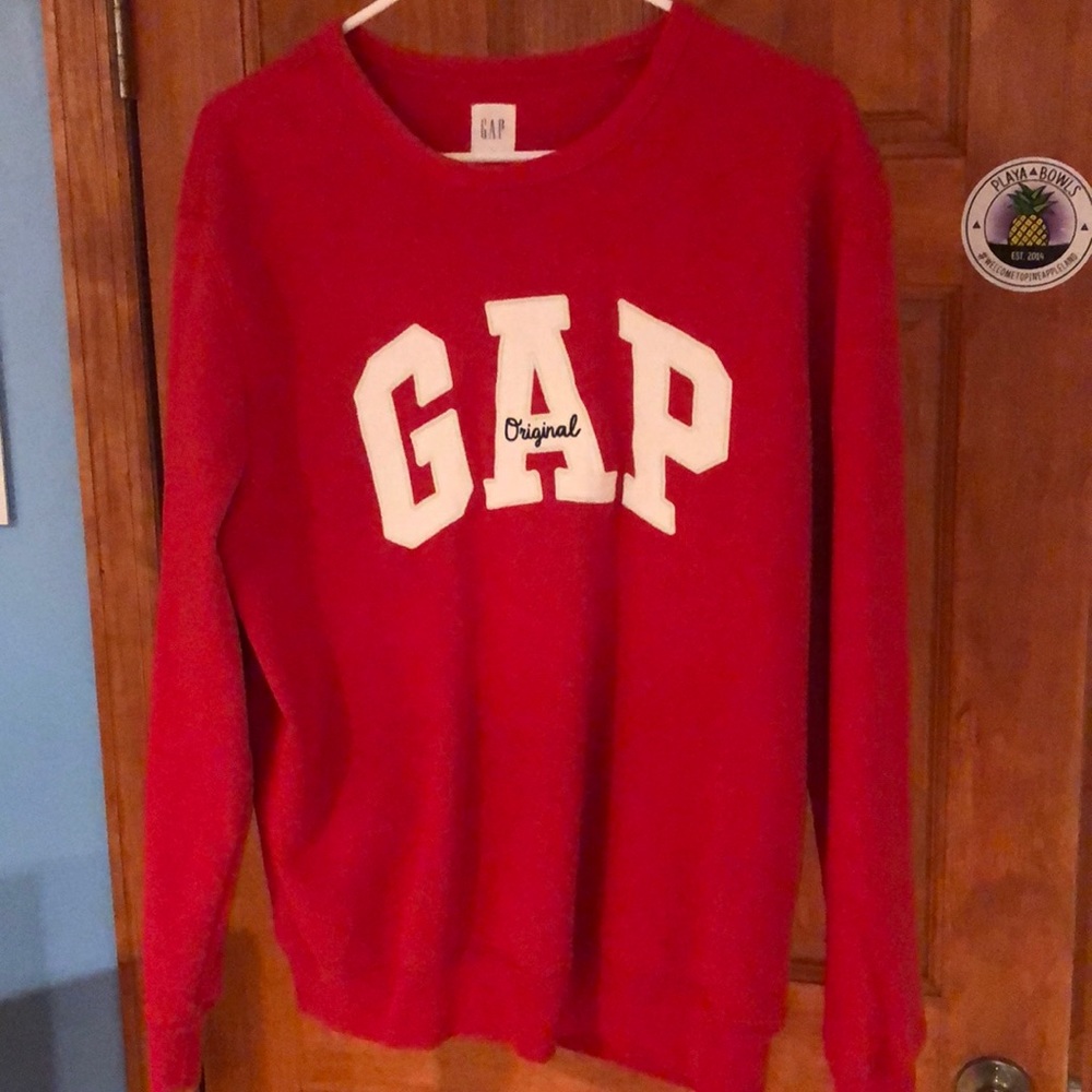 Red original Gap crew neck